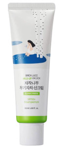 Санскрин с берёзовым соком Birch Juice Moisturizing Mild-Up Sunscreen SPF50+ PA++++